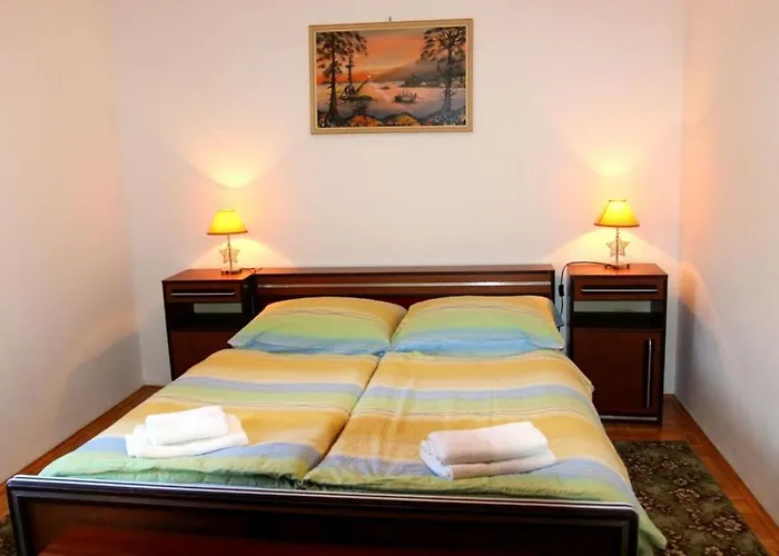 Three-bedroom In I Apartmán Novi Vinodolski